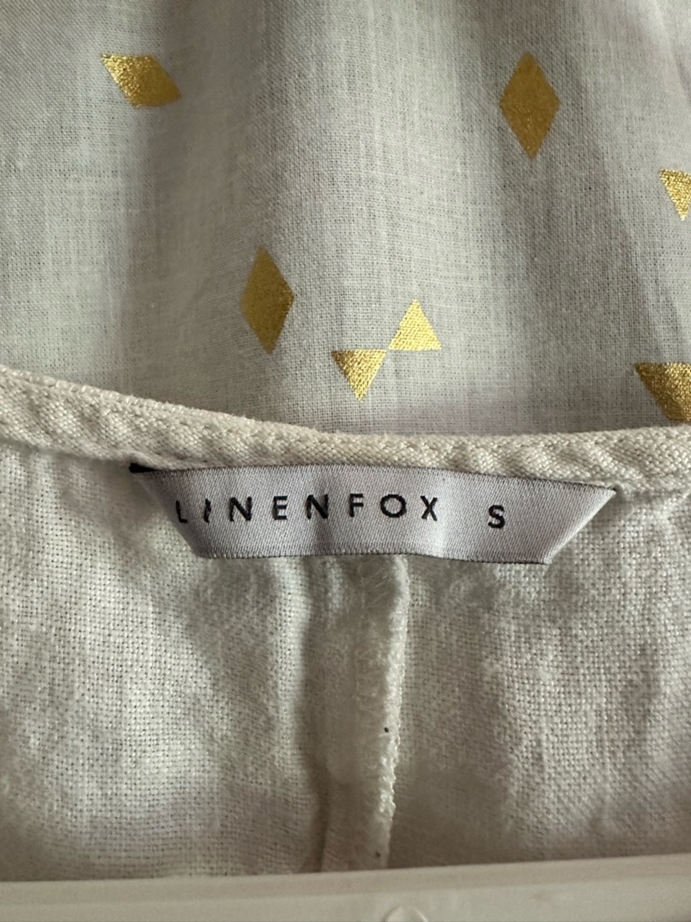 Linenfox Harper Top - Picture 2 of 7